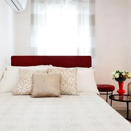 Apartment Dimora Di Charme Peschiera del Garda