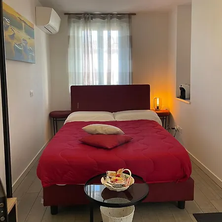 Dimora Di Charme Apartment